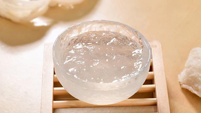 网红即食燕窝竟是糖水，多少人为这些保健品交过智商税？