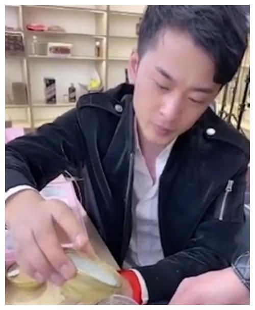 辛巴糖水燕窝案赔款后，打假人王海受访称应该判辛巴无期徒刑
